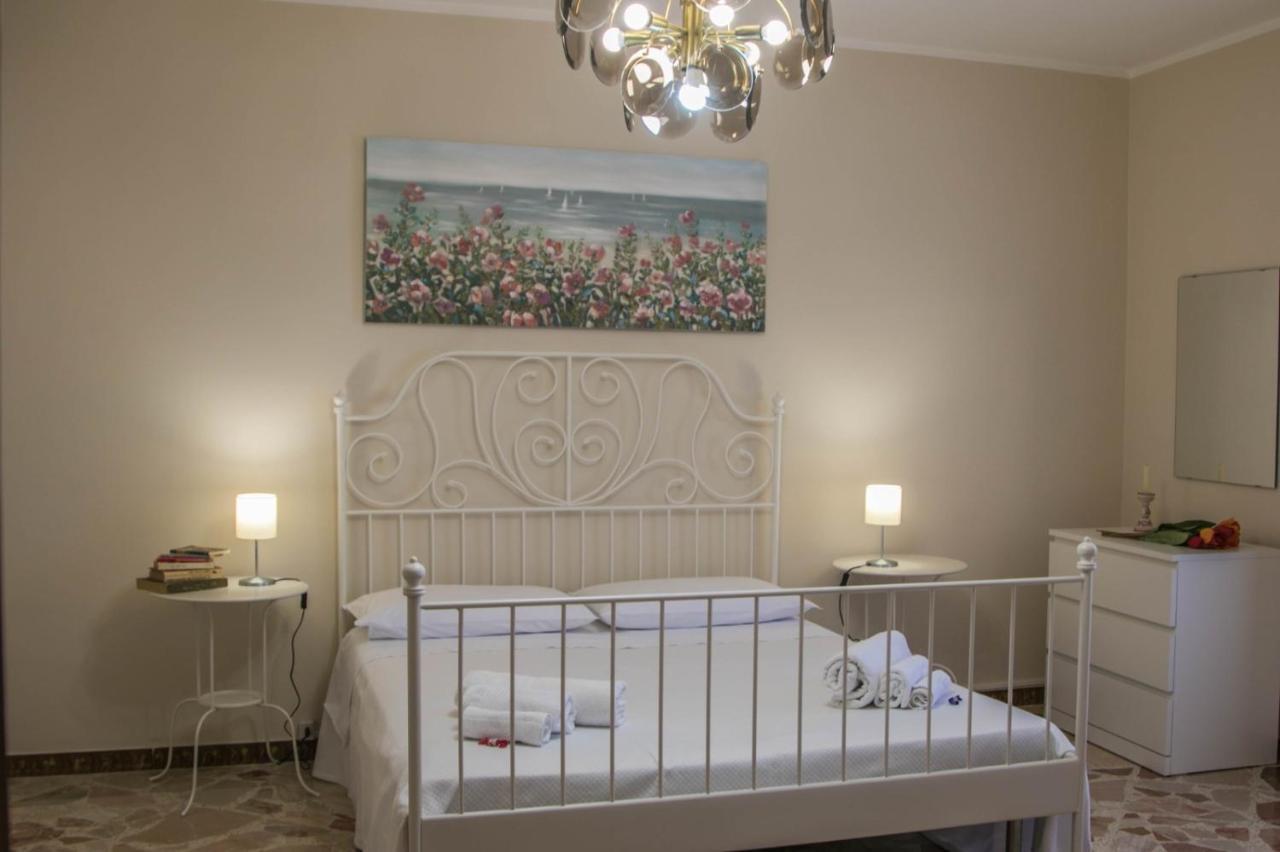 La Casa Della Nonna Villa San Mauro Castelverde Luaran gambar