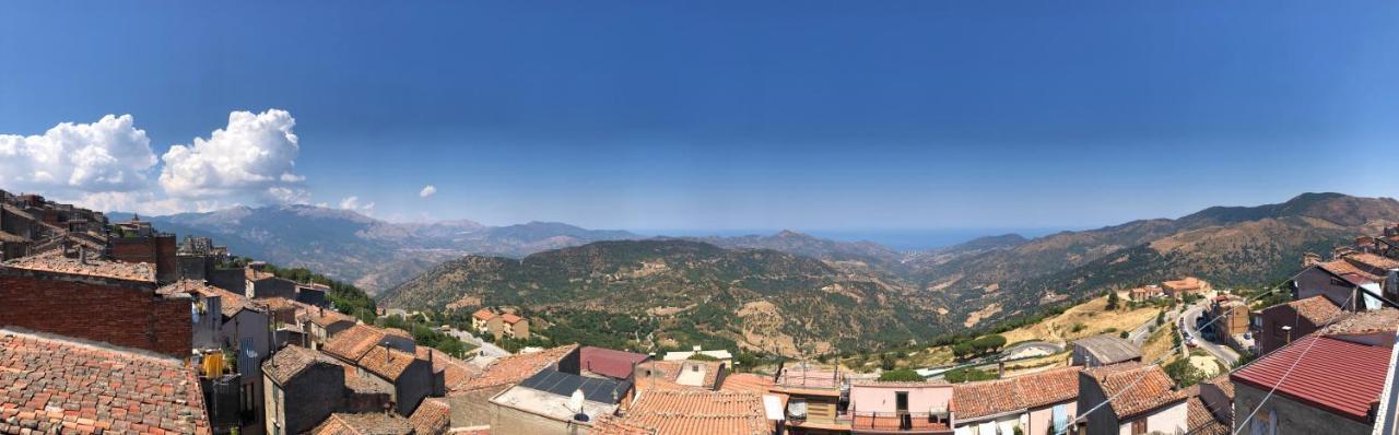 La Casa Della Nonna Villa San Mauro Castelverde Luaran gambar